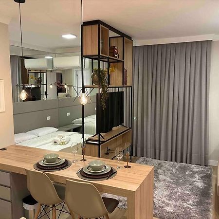 Studio Moderno Ap 52 Soho Life Curitiba Esterno foto